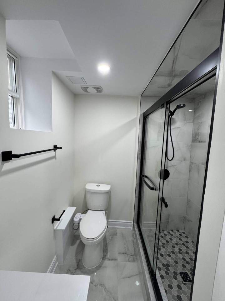 Bathroom Layout in a Basement Mississauga
